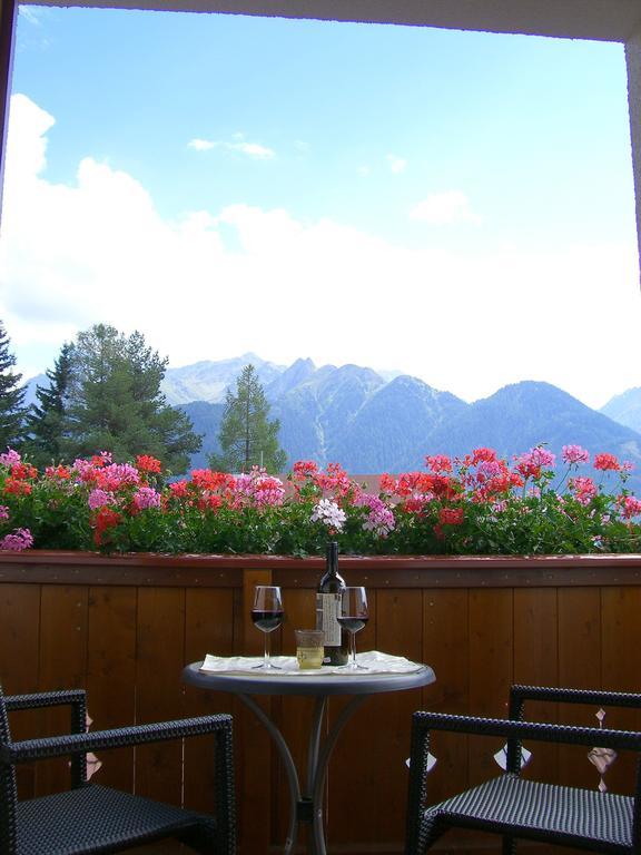 Hotel Garni Jaegerheim Serfaus Chambre photo